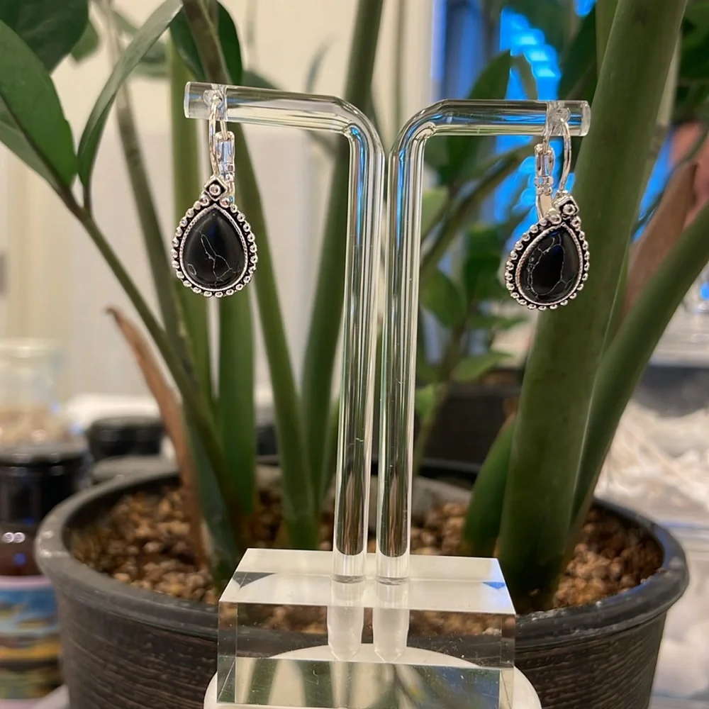Black and white marble earrings- costume jewelry - Picture 2 of 5